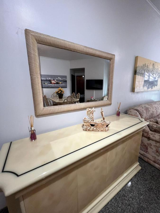 Apartamento No Guaruja Enseada A Beira Mar, Otima Localidade E Com Ar Condicionado Kültér fotó